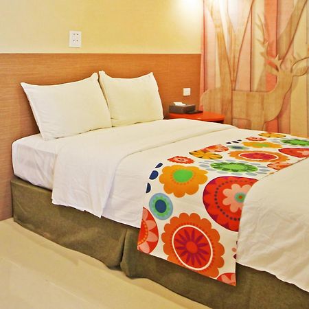 Fun Trip - Little Castle & Oscar B&B Taitung Bagian luar foto