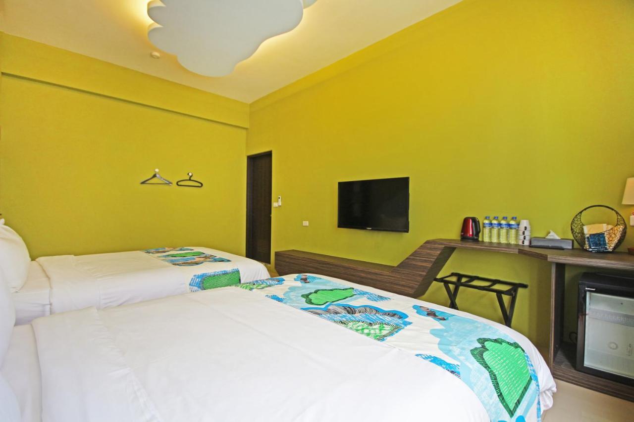 Fun Trip - Little Castle & Oscar B&B Taitung Bagian luar foto