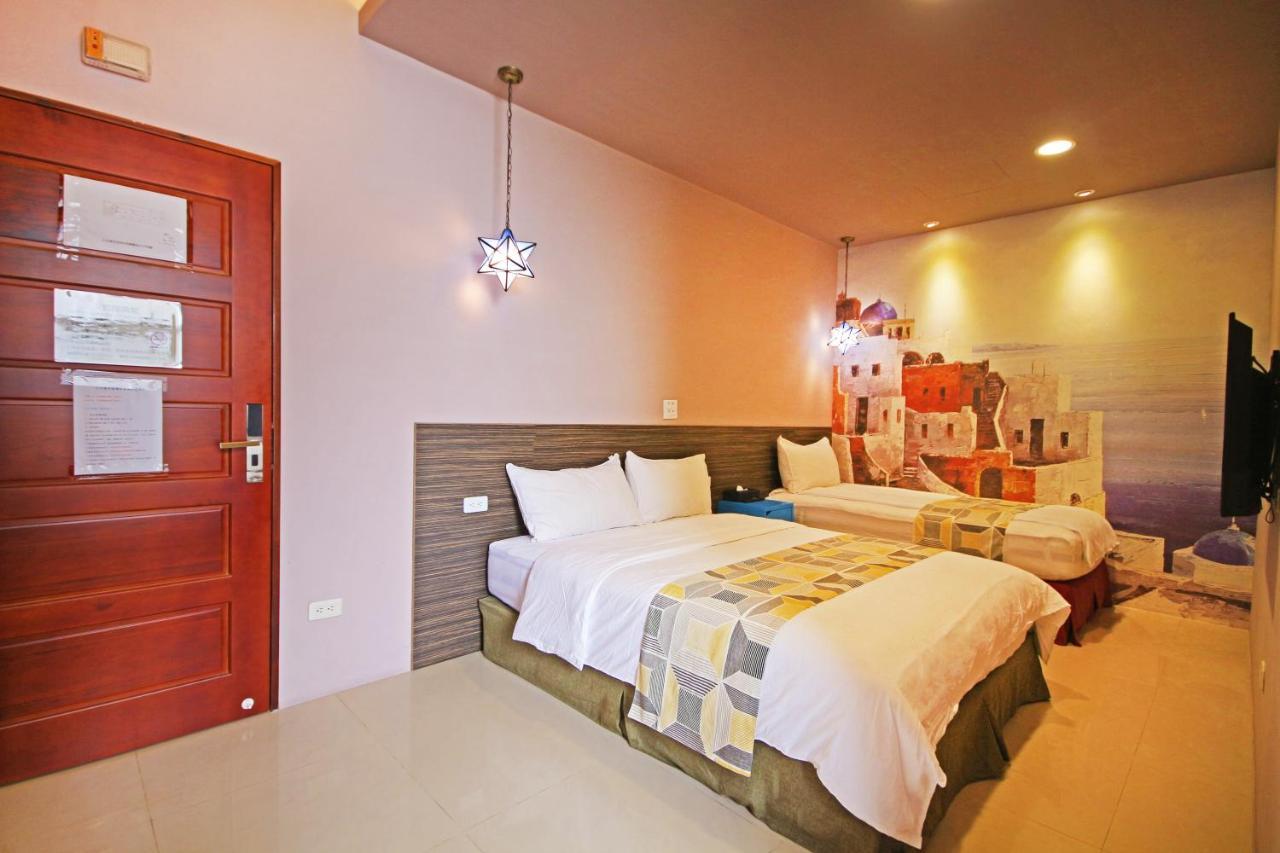 Fun Trip - Little Castle & Oscar B&B Taitung Bagian luar foto