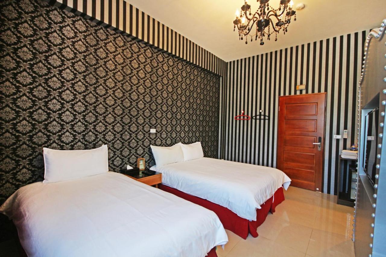 Fun Trip - Little Castle & Oscar B&B Taitung Bagian luar foto