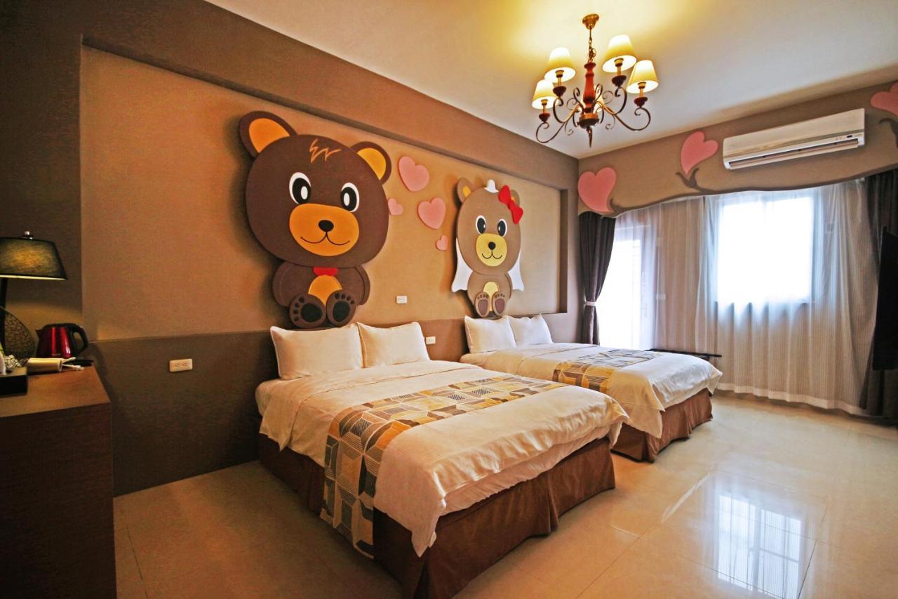 Fun Trip - Little Castle & Oscar B&B Taitung Bagian luar foto