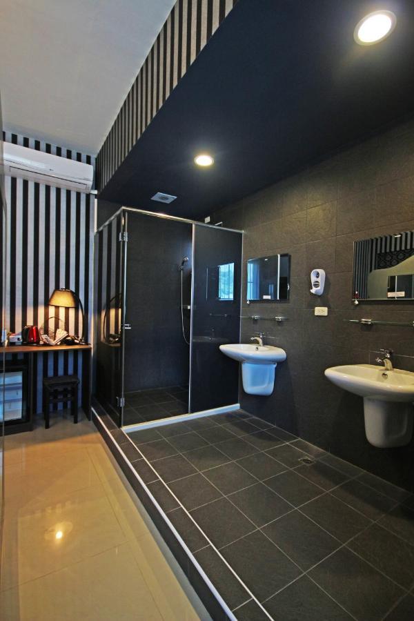 Fun Trip - Little Castle & Oscar B&B Taitung Bagian luar foto