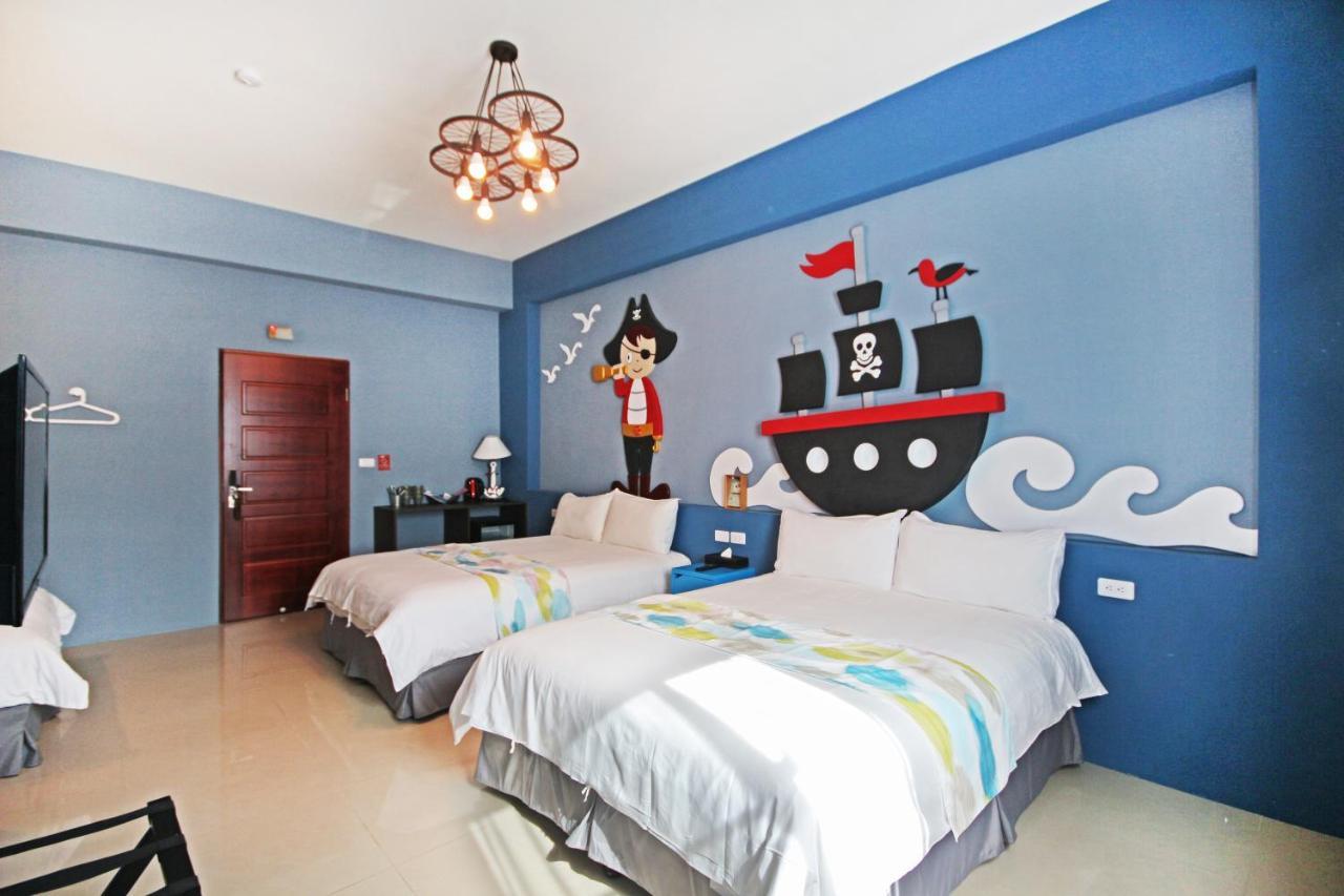 Fun Trip - Little Castle & Oscar B&B Taitung Bagian luar foto